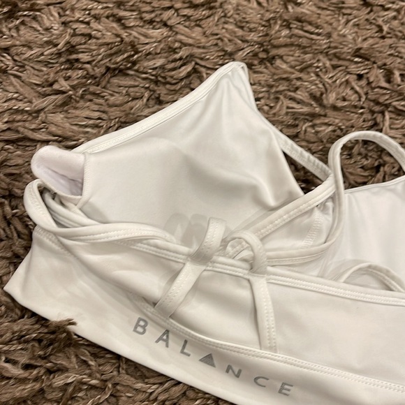 Balance Athletica Vitality White Lux form sports bra S - Picture 6 of 6